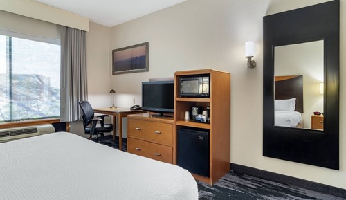 Chambre, 1 très grand lit, baignoire (Mobility/Hearing Accessible, Tub)