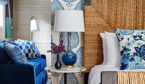 Suite, 1 très grand lit et 1 canapé-lit (Hydrangea Suite)