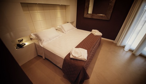 Suite Exclusive, terrasse, en bord de piscine