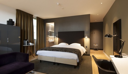 Suite, vue fleuve