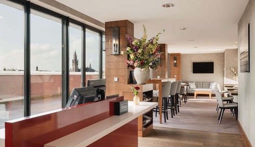Suite, 1 chambre, accès salon affaires