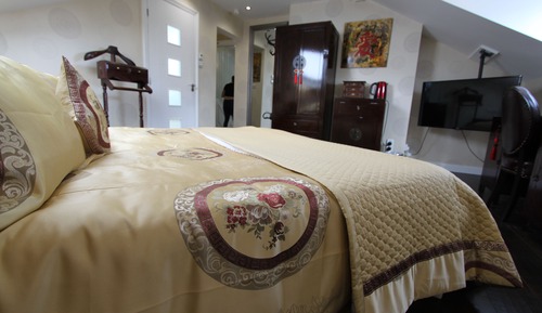 Chambre Double Supérieure, salle de bains attenante (Oriental Tang)