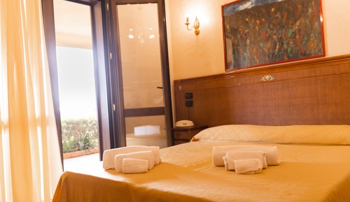 Chambre Double ou avec lits jumeaux