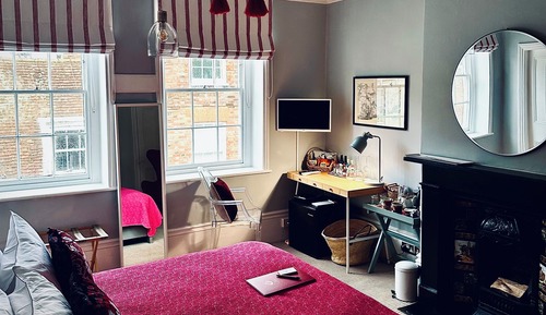 Chambre Double, salle de bains attenante