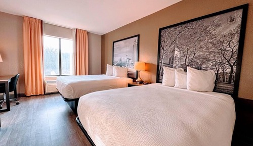 Chambre Standard, 2 grands lits, accessible aux personnes à mobilité réduite