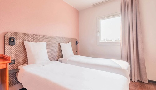 Chambre avec lits jumeaux