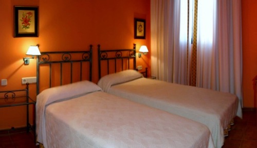 Chambre Standard, 2 lits une place