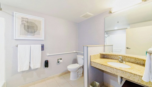 Chambre, 2 grands lits, non-fumeurs (Mobility/Hearing Access, Roll-In Shwr)