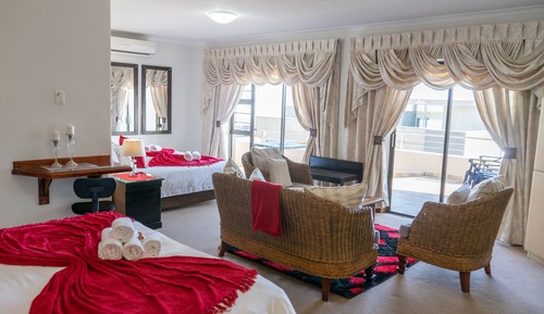 Chambre Familiale (Advance Purchase)