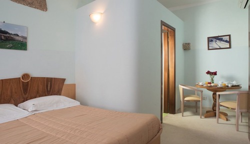 Chambre Économique, 1 chambre