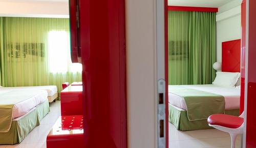 Chambre Familiale (Family 5 pax)