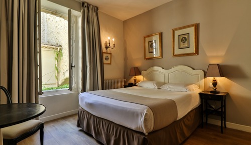 Chambre Double Supérieure, 1 grand lit
