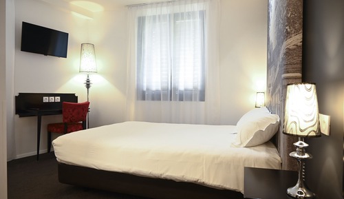 Chambre Double Standard, vue lac (Bâtiment principal )