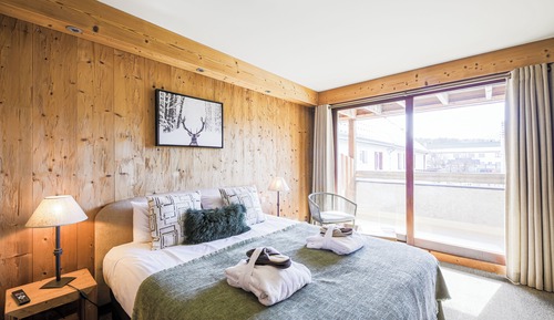 Chambre Confort Double ou avec lits jumeaux (montagne)