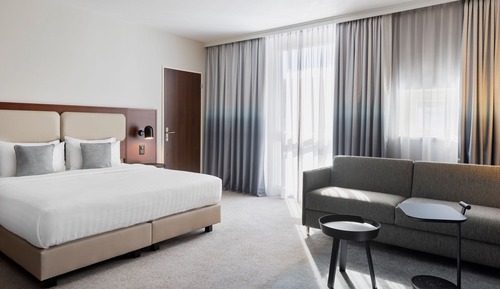 Chambre Supérieure, 1 très grand lit et 1 canapé-lit, non-fumeurs