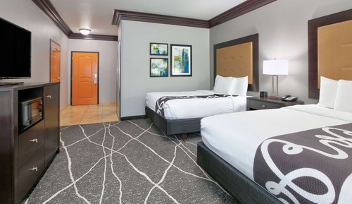 Chambre, 2 grands lits, non-fumeurs (Mobility/Hearing Impaired Accessible)