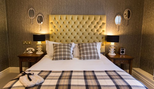 Chambre Double Supérieure (Character Double Room)