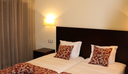 Chambre avec lits jumeaux (1)