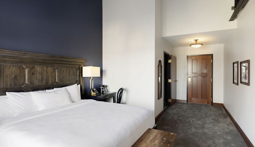 Chambre Deluxe, 1 très grand lit, cheminée (Celestial King Room)