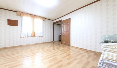 Suite Studio (Condo with Living Room)