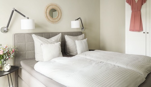 Suite Junior, vue parc (final cleaning fee of 102 EUR incl)