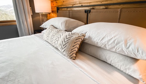 Chambre, 1 très grand lit, salle de bains privée, vue montagne (Adults Only)