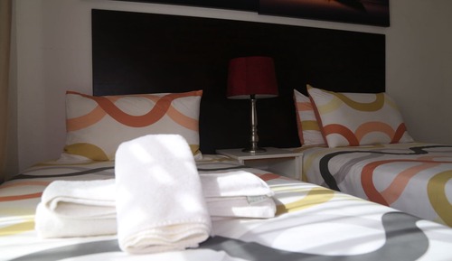Chambre avec lits jumeaux
