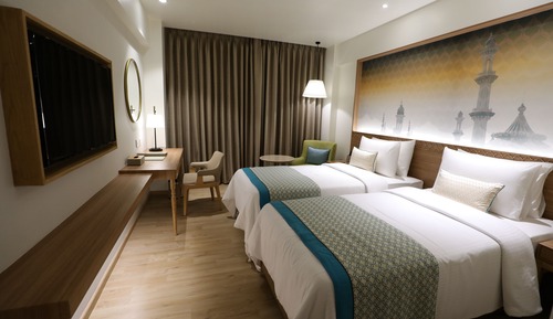 Chambre Supérieure, 2 lits une place, vue ville