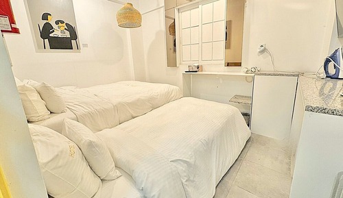 Chambre Triple Signature