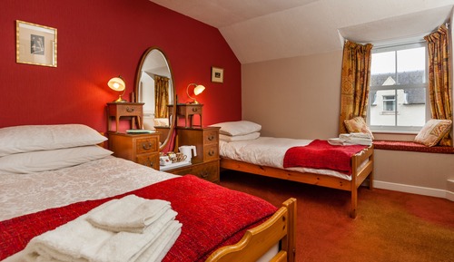 Chambre avec lits jumeaux, 2 lits une place, non-fumeurs, salle de bains privée