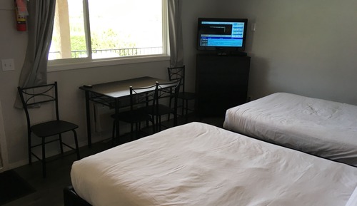 Chambre Double Deluxe (Upstairs)