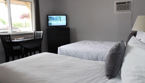 Chambre Deluxe Double ou avec lits jumeaux, plusieurs lits