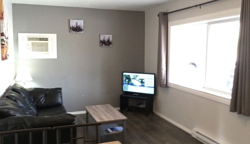 Chambre Supérieure (Downstairs)