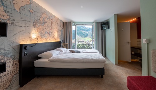 Chambre Confort Double ou avec lits jumeaux, balcon