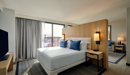 Suite, 1 chambre, accessible aux personnes à mobilité réduite (1 King Bed, Hearing Accessible)