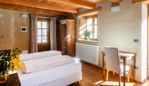 Chambre Supérieure Double ou avec lits jumeaux, 1 très grand lit, non-fumeurs, vue jardin