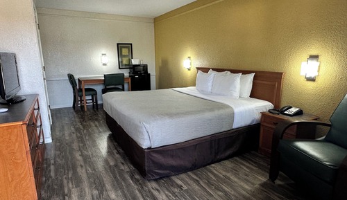 Chambre Standard, 1 très grand lit, non-fumeurs