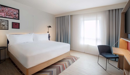 Chambre, 1 grand lit, accessible aux personnes à mobilité réduite