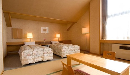 Chambre Supérieure avec lits jumeaux, salle de bains privée