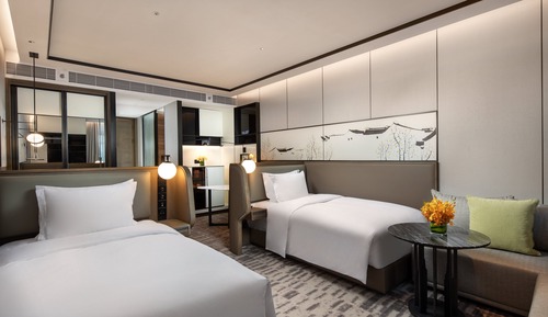 Chambre Standard, 2 lits doubles, accès au salon club