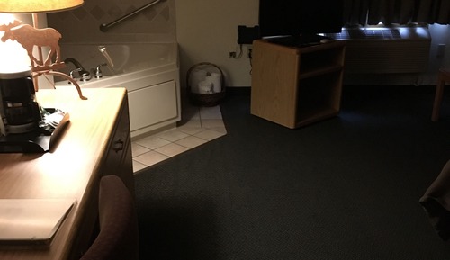 Chambre, 1 très grand lit, baignoire à jets (Sofa Bed)