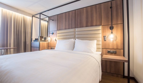 Chambre Standard, 1 très grand lit, non-fumeurs