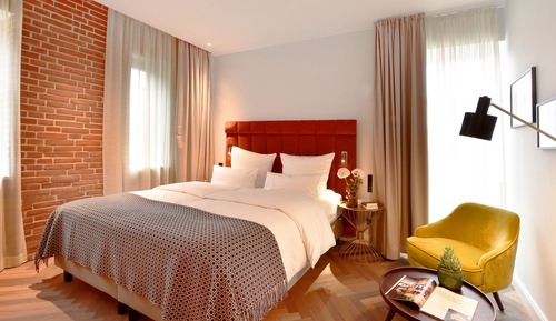 Chambre Double (Classic Medium)