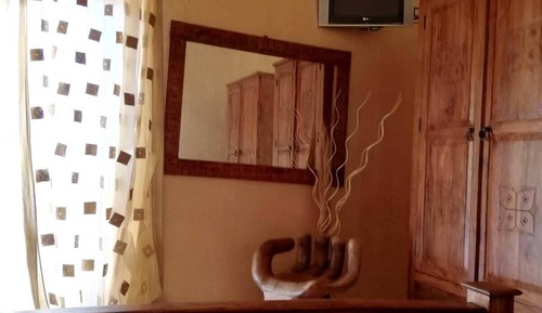 Chambre Familiale, vue vallée (Oasi)