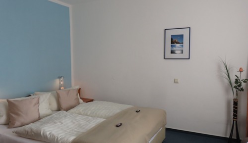 Chambre Double Supérieure, salle de bains privée, vue lac (1.OG)