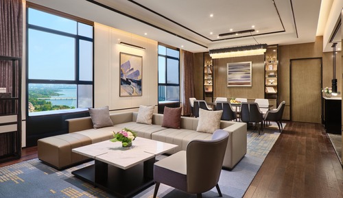 Suite Royale, 1 très grand lit, vue lac (Lounge Access)