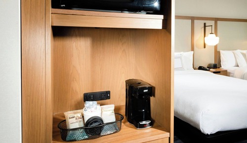 Chambre, 1 très grand lit (Mobility/Hearing Access, Roll-In Shwr)