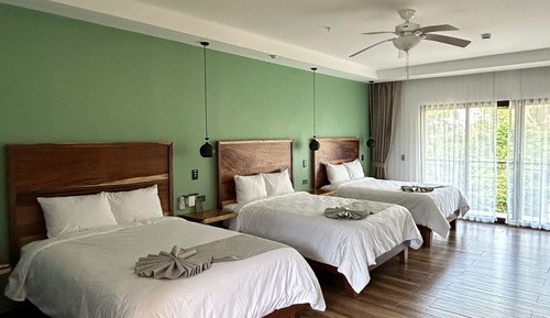 Chambre Triple Deluxe, plusieurs lits, non-fumeurs, vue montagne