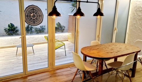 JOY Private Room for 8 People