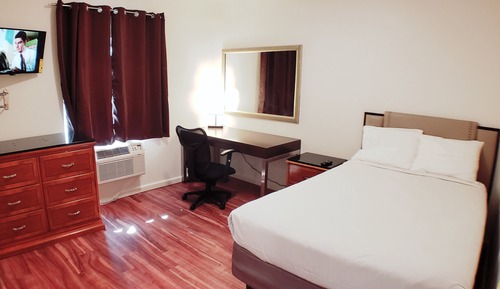 Chambre Confort, 1 lit double, non-fumeurs, salle de bains commune (15)